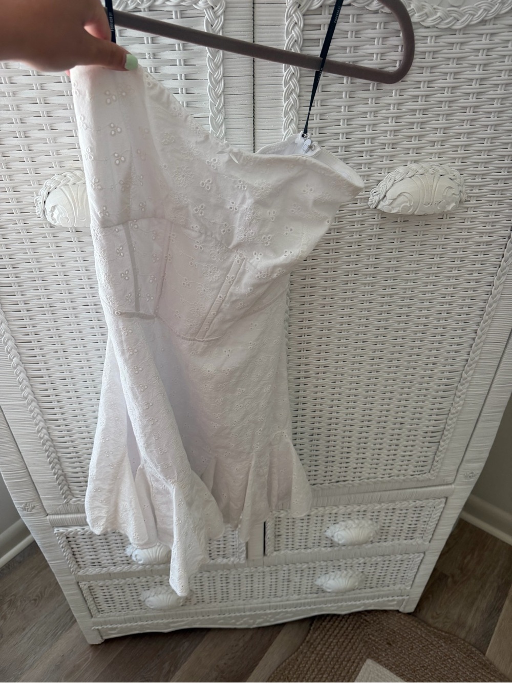 Forever 21 White strapless Eyelet Sweetheart Mini Dress